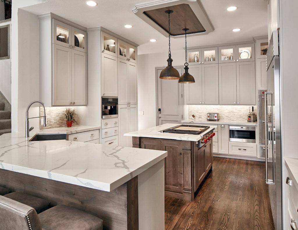 transitional kitchen by armo desing